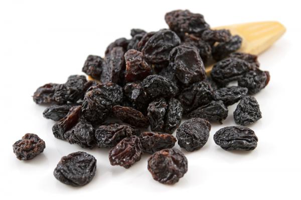 Organic Dried Raisins and Their Nutrient