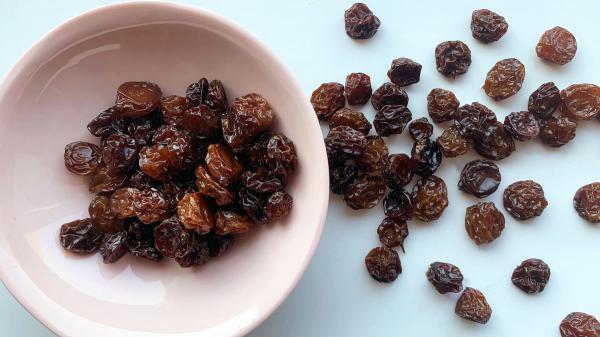 How Many Raisins Can We Eat Everyday?