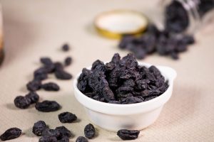 black raisins Healthline