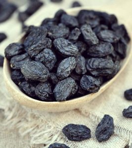 qualities of black raisins