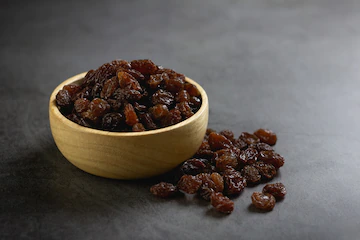 is black raisins good for health + how to eat black raisins for health benefits