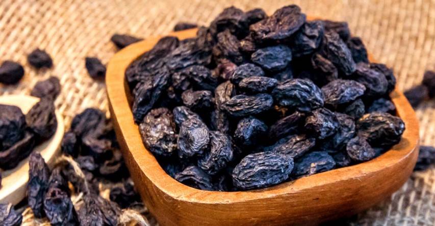  The best price for buying black raisins soaked 