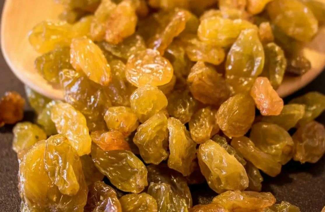  Raisins Benefit Meaning Sultanas Nutrition 