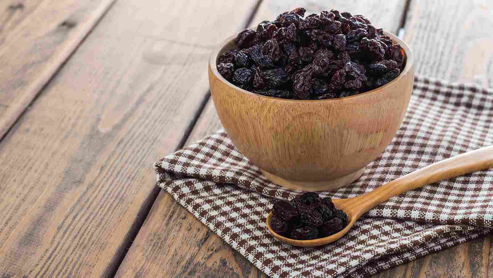  The purchase price of Black Seedless Raisins + properties, disadvantages and advantages 