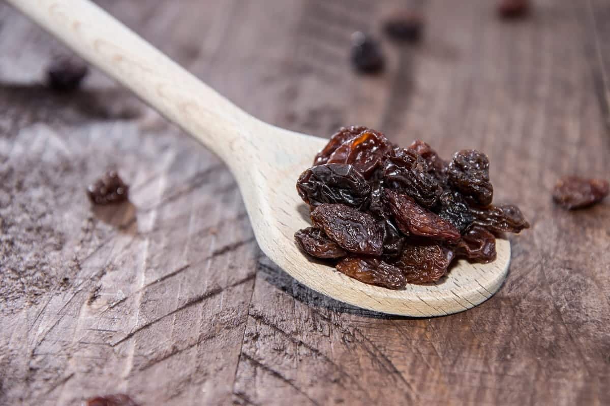  Black raisins in Hindi meaning benefits water conceiving 
