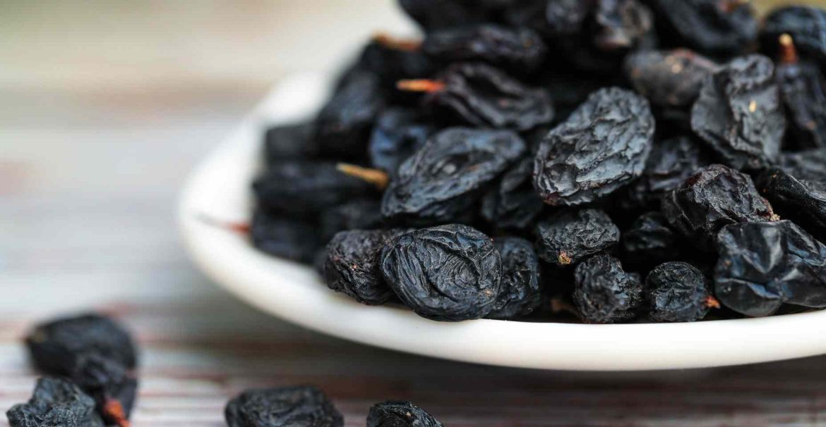 Black Raisins Nutrition Facts 100G Value