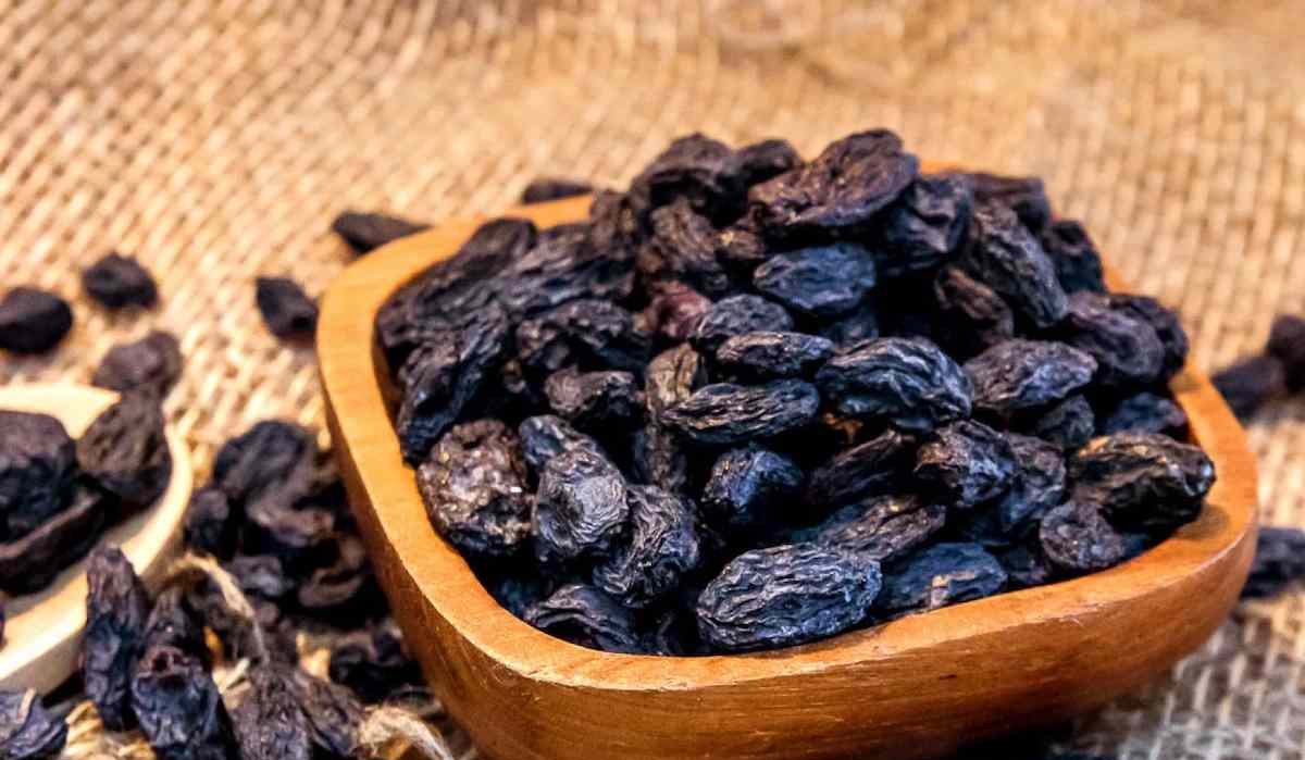  black raisins content purchase price + photo 