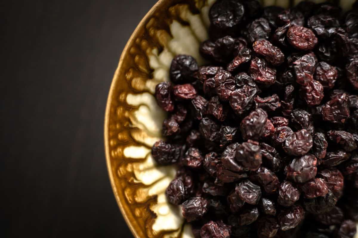  red raisins calories and amazing nutrition facts 