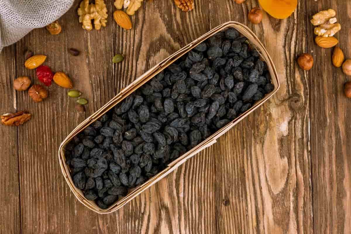  Black Raisins in Chennai (Zante Currant) Sweet Hearty Taste Contain Iron Calcium 