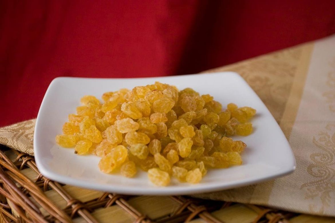 Golden Raisins in Hyderabad; Fiber Iron Calcium Potassium Source Reduce Heart Disease