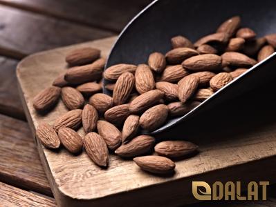 Buy the latest types of almond roca at a reasonable price