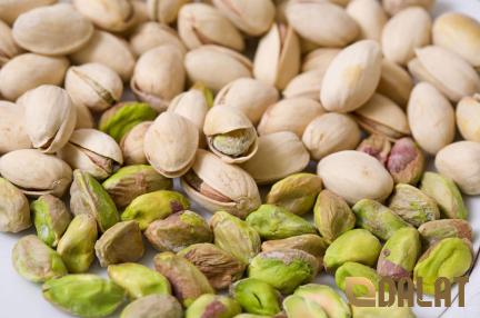 Purchase and price of fresh green pistachios types